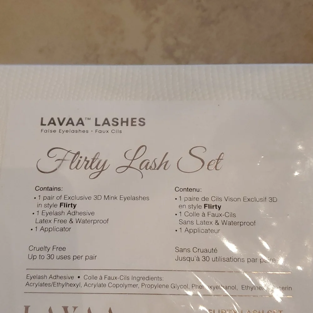 Flirty Lash Kit - Picture 2 of 3